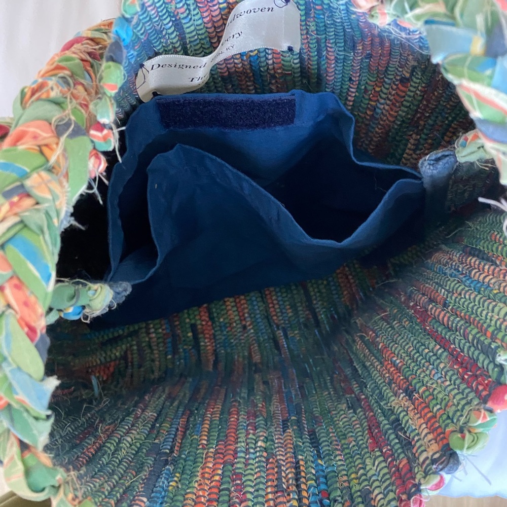 Colored handwoven designer tote bag - Picture 7 of 8